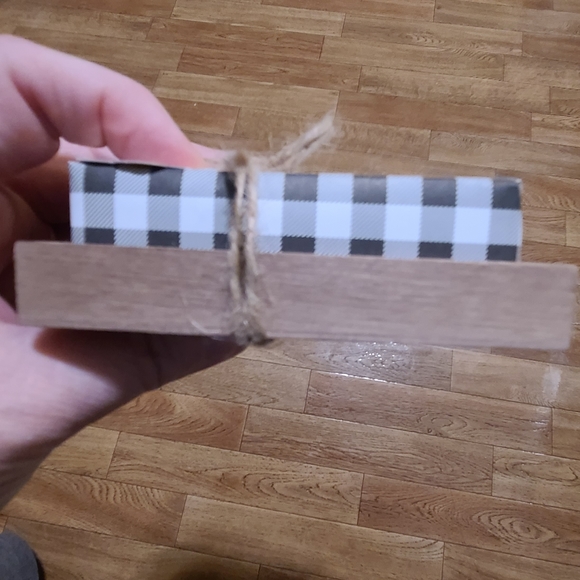 Holiday Soap & Soap Dish - Picture 2 of 3